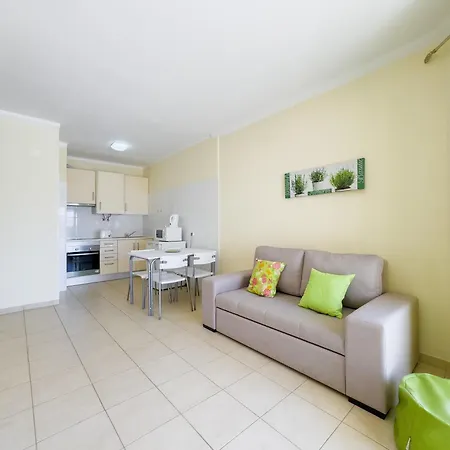 Turisticos Perola Da Rocha Ii *