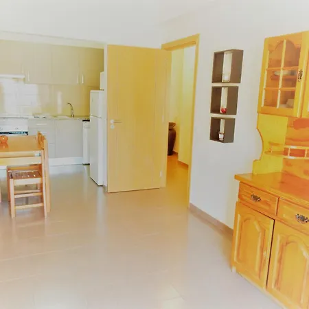 Turisticos Perola Da Rocha Ii *