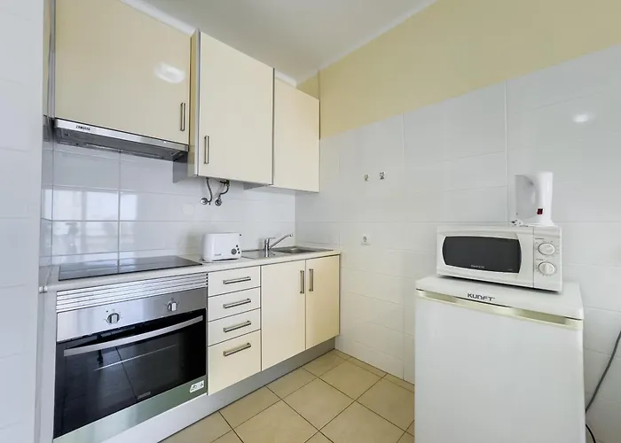 Turisticos Perola Da Rocha Ii