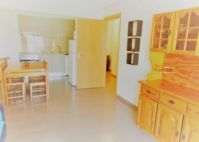 Turisticos Perola Da Rocha Ii *