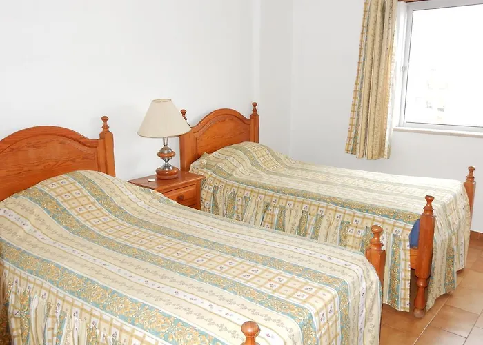 Turisticos Perola Da Rocha Ii